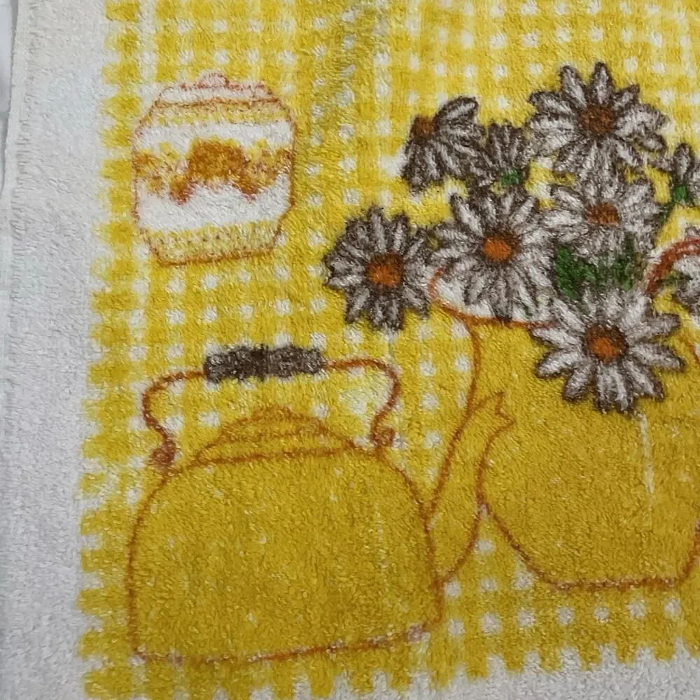 Vintage Yellow Daisy & Teapot Kitchen Bar Golf Dish Towel 16x24 in